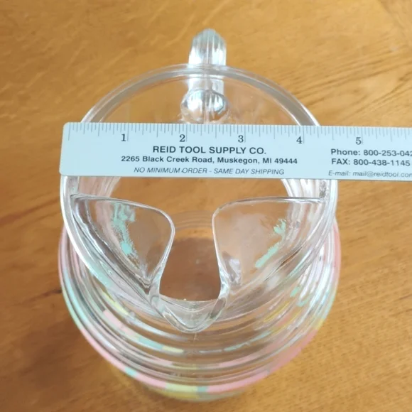 Vintage Hazel Atlas Ribbed Glass Pitcher with Red and Yellow Tulips and Ice Lip - Picture 5 of 7